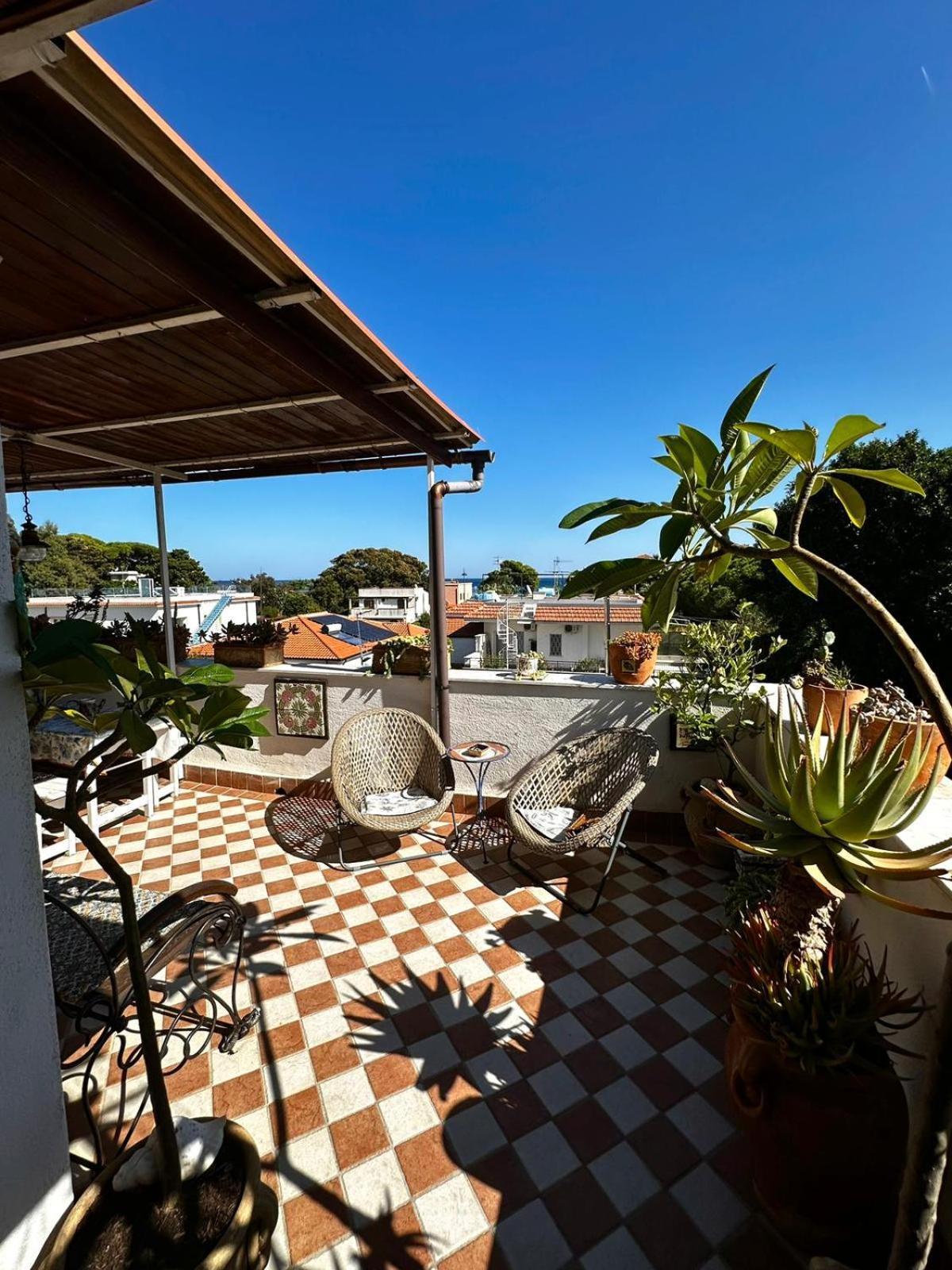 Casa Vacanza Lunastella Mondello Exterior foto